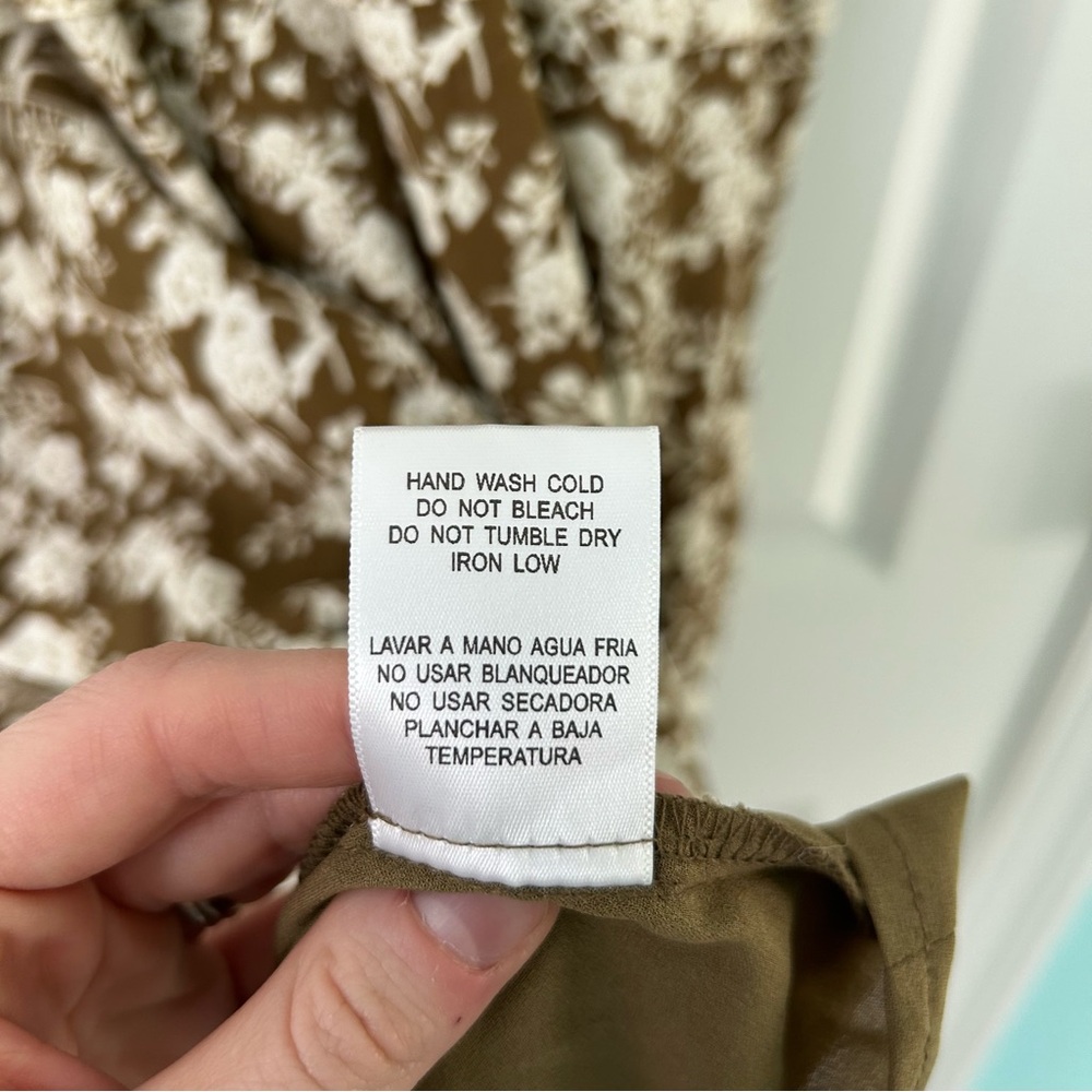 Hyacinth House Olive and White Floral Tiered Midi Dress Size XS - Picture 9 of 11